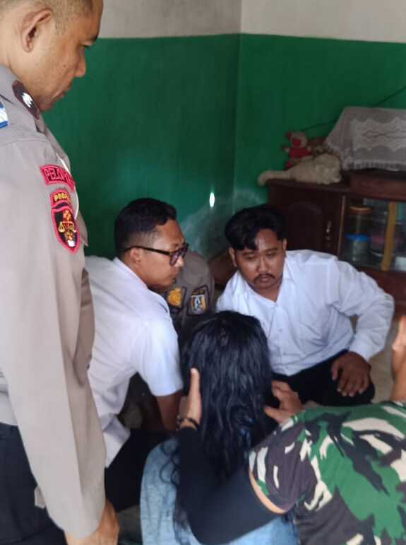 Warga ODGJ di Kelurahan Gedongombo Berhasil Dievakuasi dan Dirujuk ke RS Menur Surabaya
